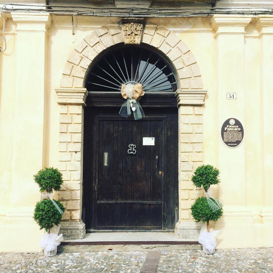 B&B Palazzo Pancaro Altomonte Buitenkant foto