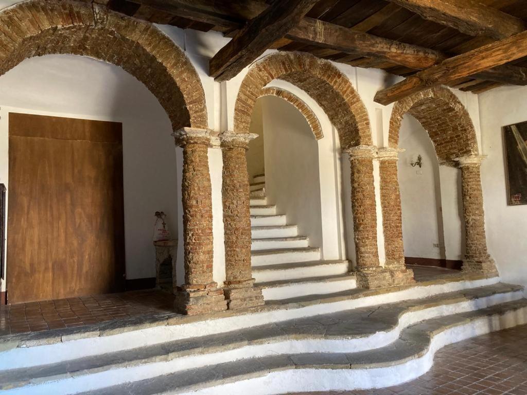 B&B Palazzo Pancaro Altomonte Buitenkant foto