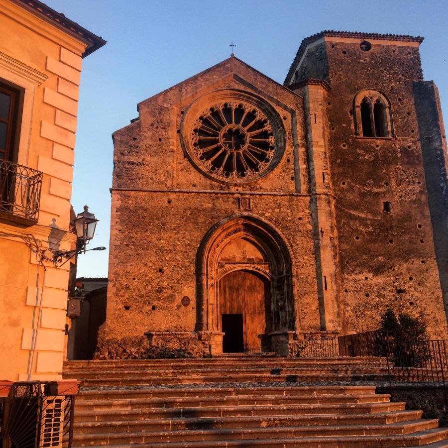 B&B Palazzo Pancaro Altomonte Buitenkant foto